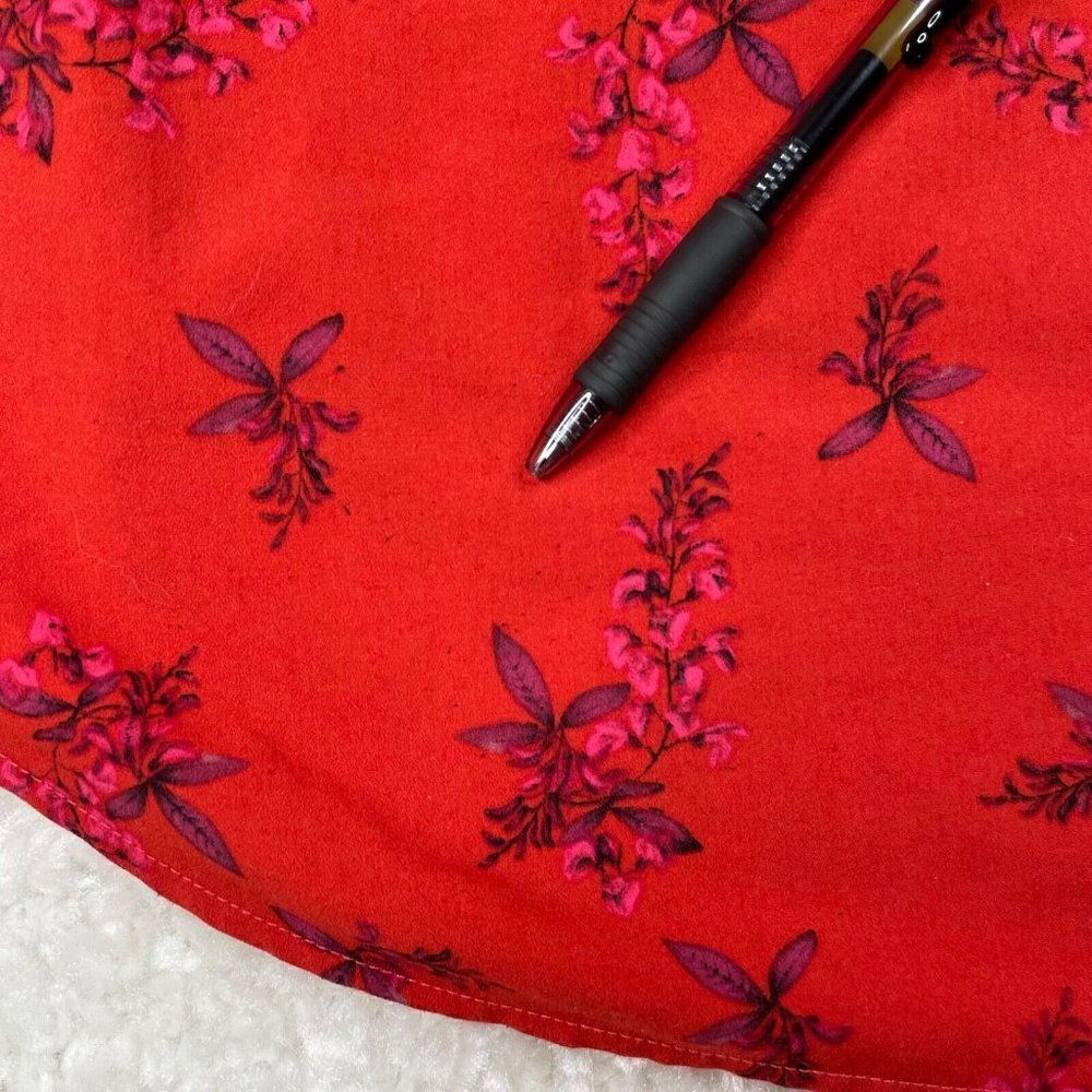 Cabi Red Floral Sprig Sleeveless Blouse Top - Picture 5 of 8